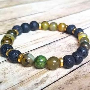 7.5" Dragon Veins Agate Diffuser Bracelet